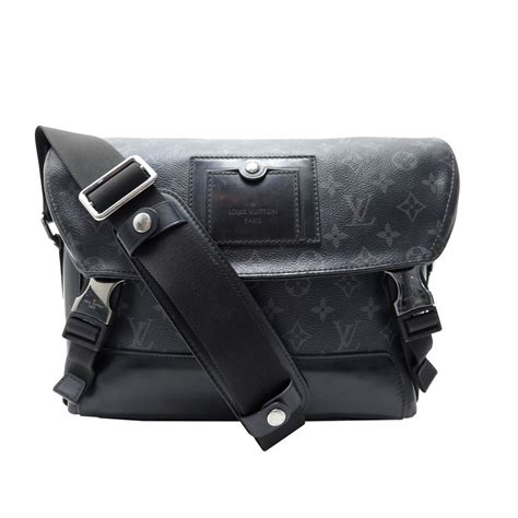 louis vuitton raceway messenger|Messenger Voyager PM .